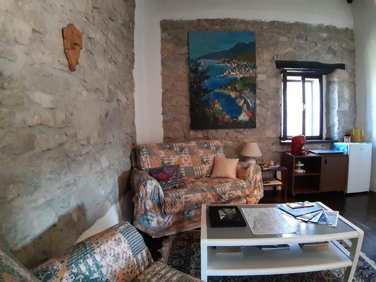 Casa Gaia Hotel Hum Екстериор снимка
